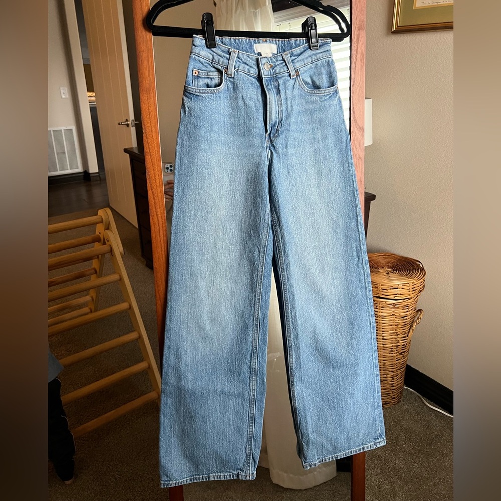 Wide leg jeans
